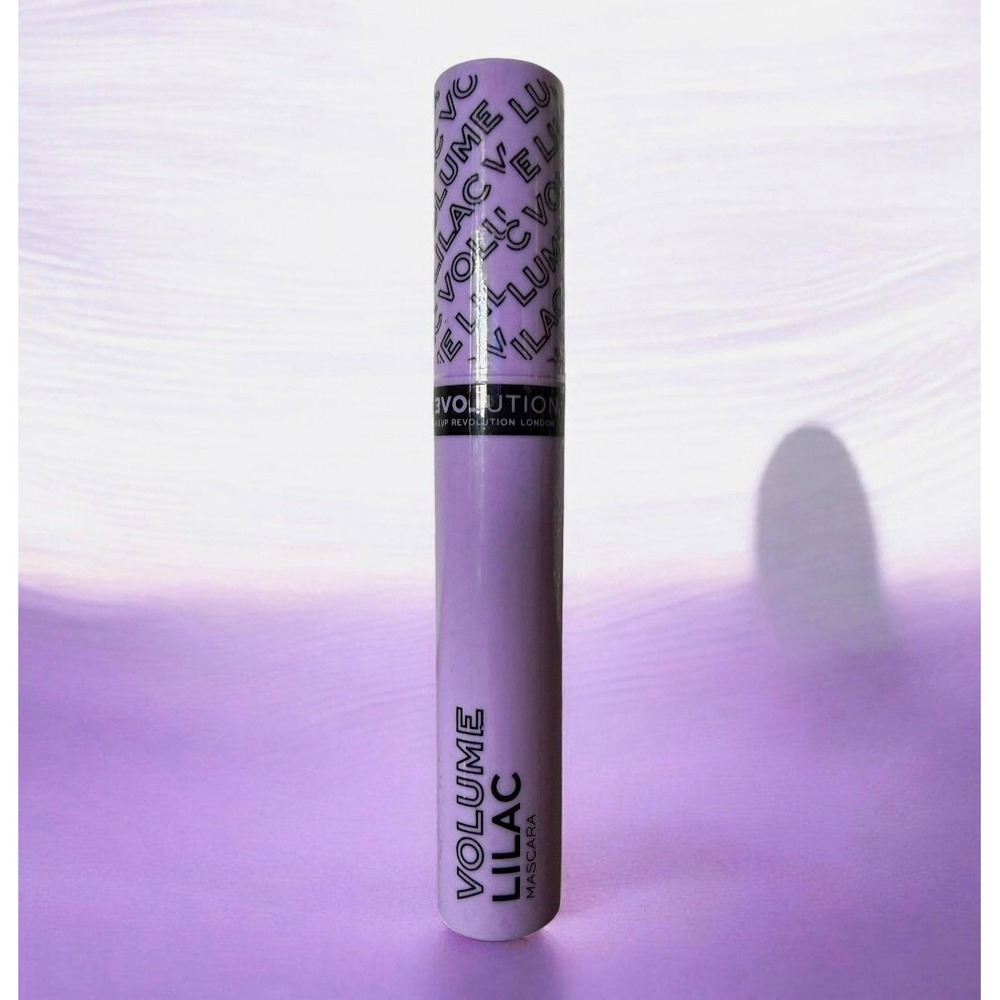 Makeup Revolution Volume Mascara Volumizing Effect, Lilac. Full Size. New Sealed